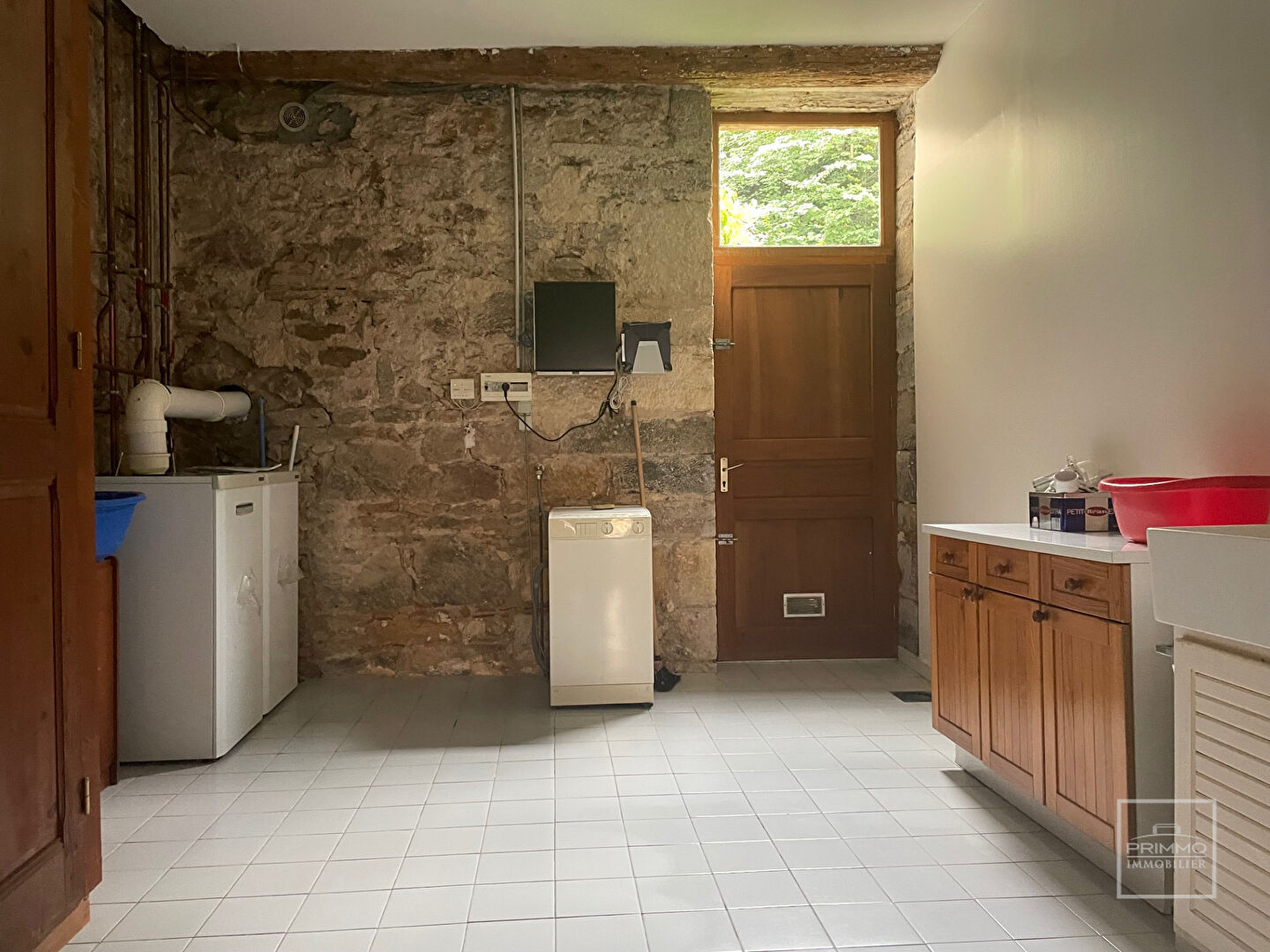 CHASSELAY – Maison Appartement 9 Pièces de 231 m² avec terrain privatif attenant