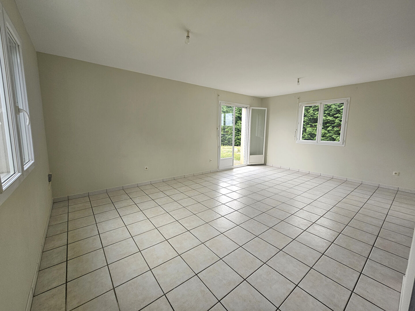 Maison TRAMOYES 5 Pièces 122 m²