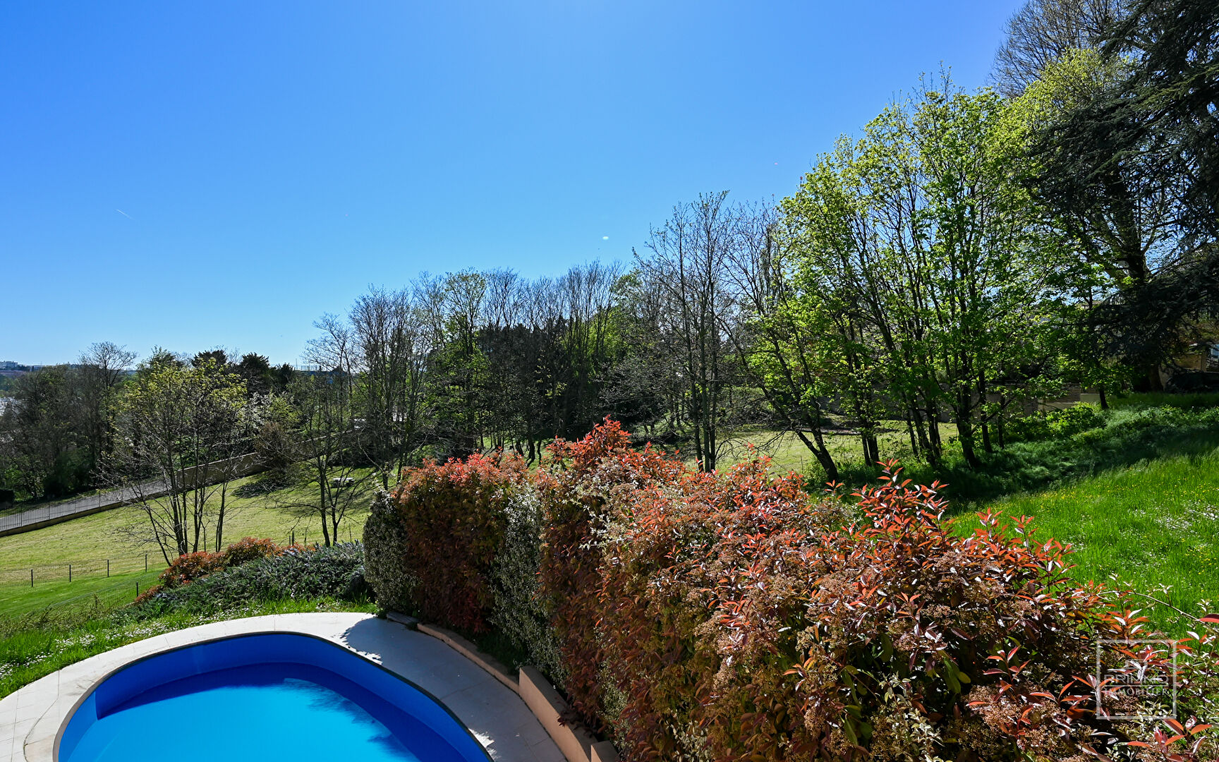 Saint Cyr au Mont D’Or, Maison de 193m² habitables sur 3000m² de terrain avec vue