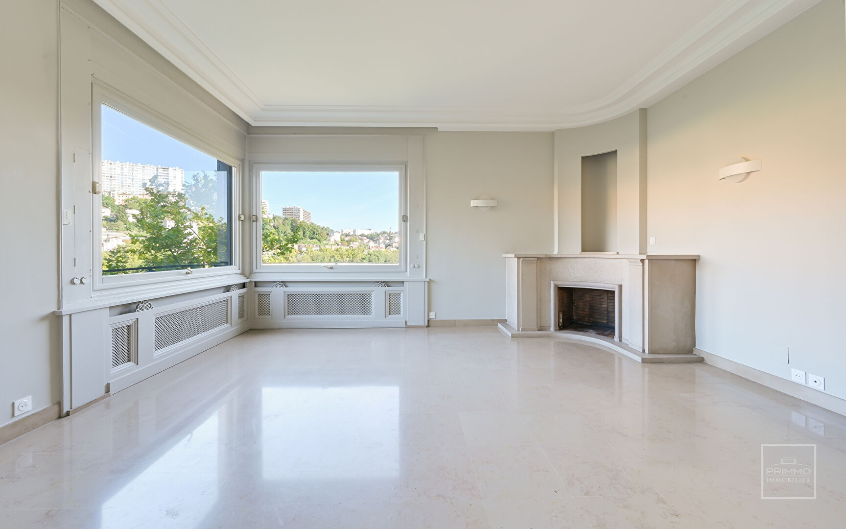 Appartement de standing rénové – T4