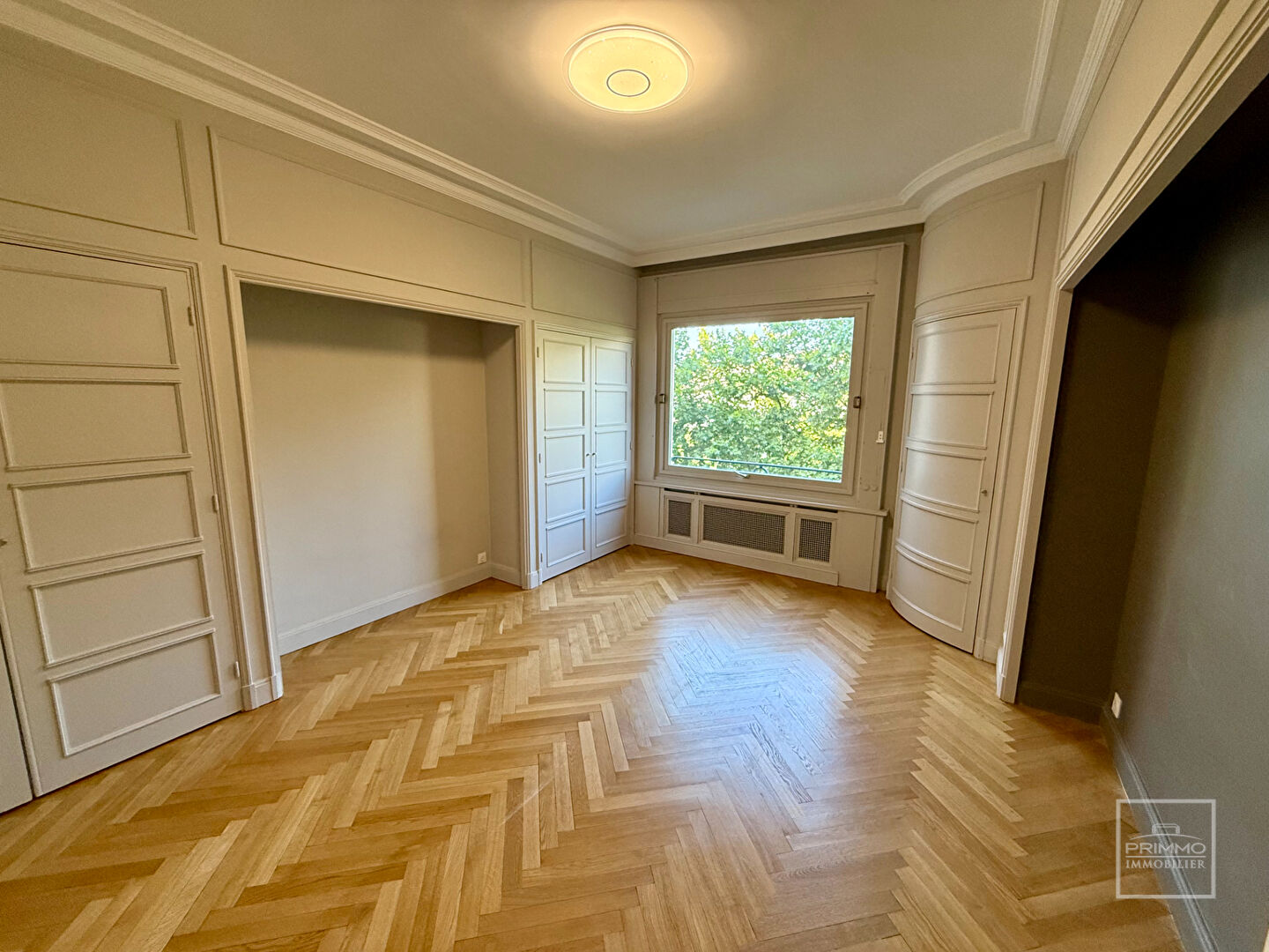 Appartement de standing rénové – T4