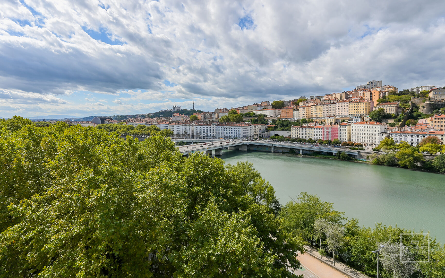 LYON 6, VUE RHONE, 83.12m² AVEC BALCON