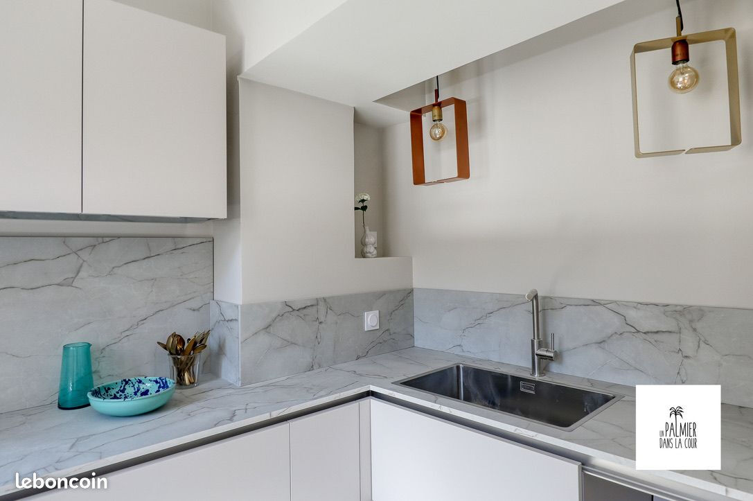 ST CYR AU MT D’OR, Maison de charme du XIXème rénovée de145m² avec patio de 20m²