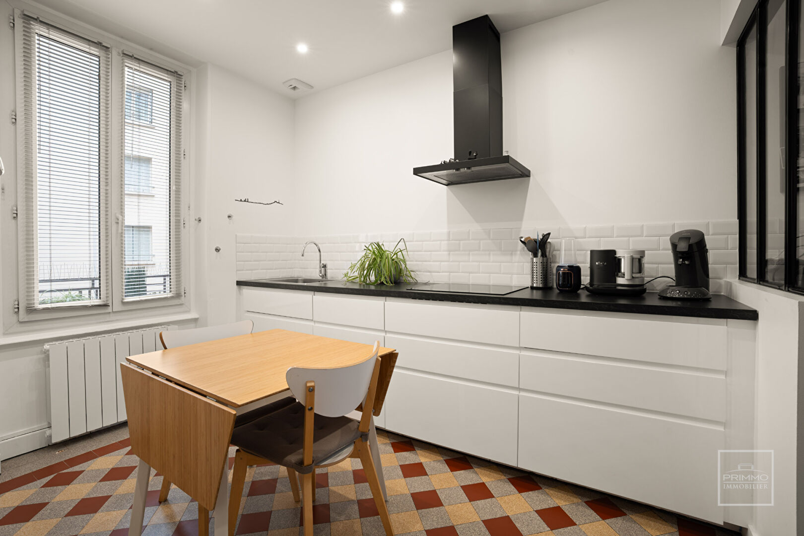 LYON 8, ETAGE ELEVE, 60.02m²