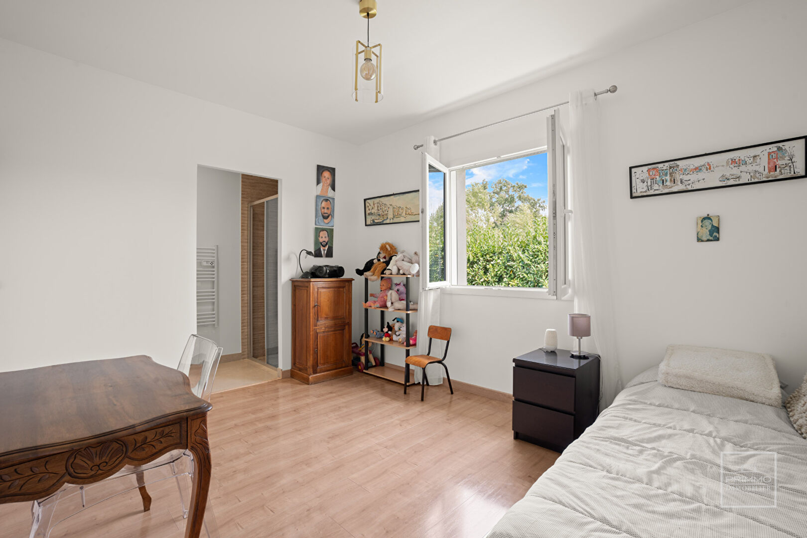 NOUVEAUTÉ – Villa PLAIN PIED 4 chambres, jardin aménagé, piscine