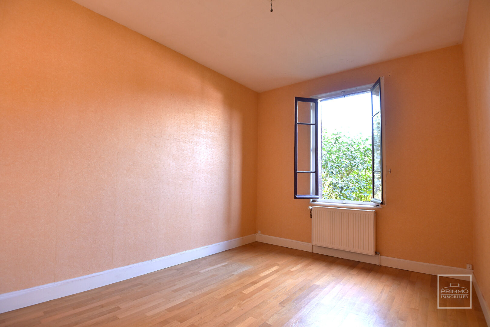 SAINT CYR AU MONT D’OR, Maison 3 Pièces de 66m² à réhabiliter sur 726m² de jardin clos.