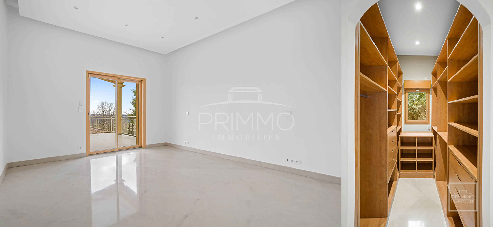 COLLONGES AU MONT D’OR, Belle Maison de 203m² (340 utiles) sur 1142m² de terrain avec vue