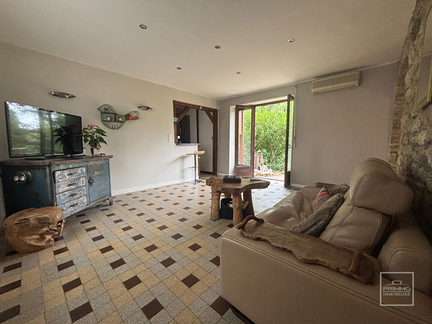 Lissieu – Maison proche du centre de 130 m² avec terrain de 1700 m²