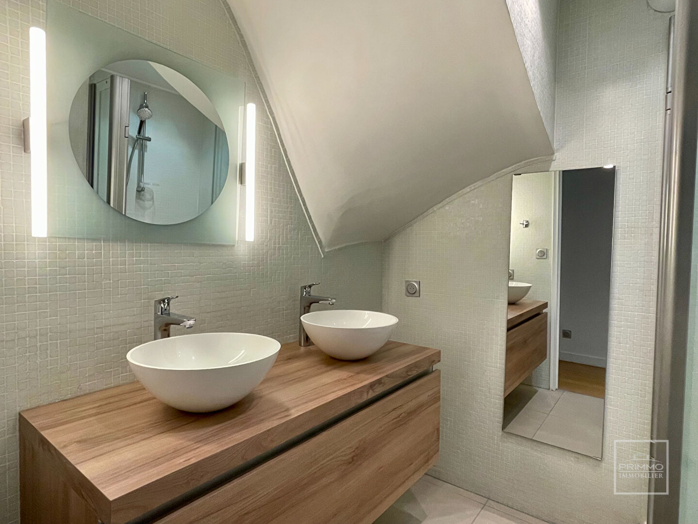 LYON 6, TERRASSE 96m², ETAGE ELEVE, 116m²