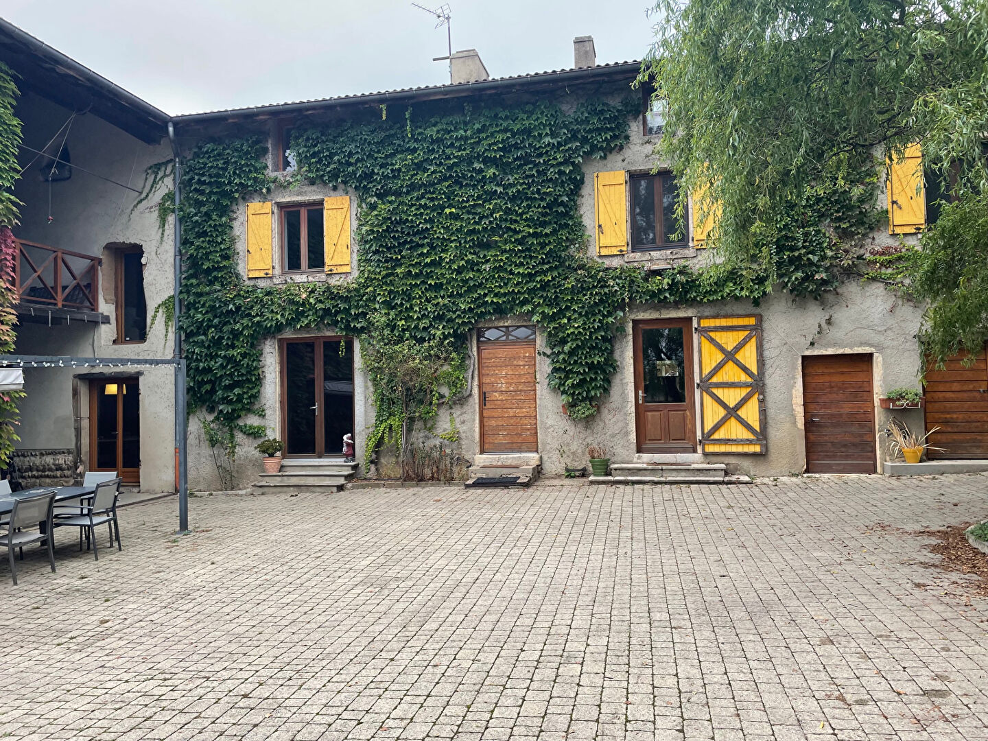 Maison Miserieux 9 pièce(s) 225 m2