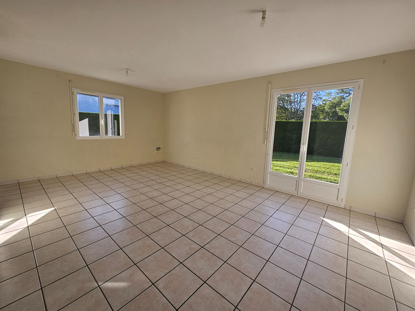 Maison TRAMOYES 5 Pièces 122 m²