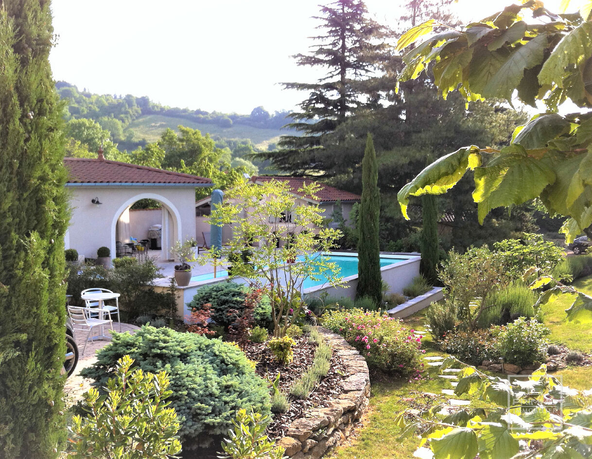 SAINT DIDIER AU MONT D’OR, Maison ancienne de charme d’environ 250 m² avec piscine