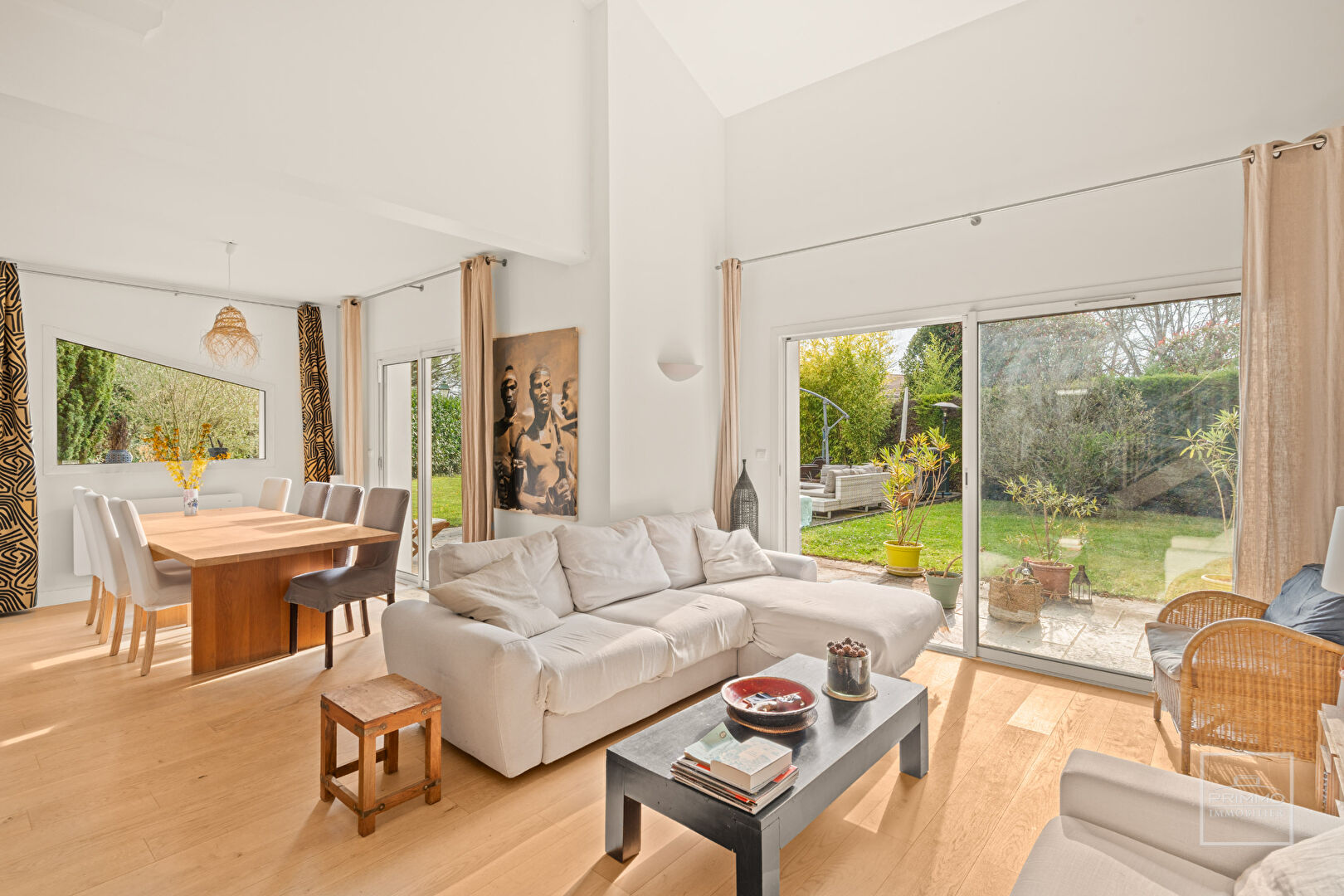 SAINT DIDIER AU MONT D’OR Maison d’architecte de 230m² au calme sans vis à vis