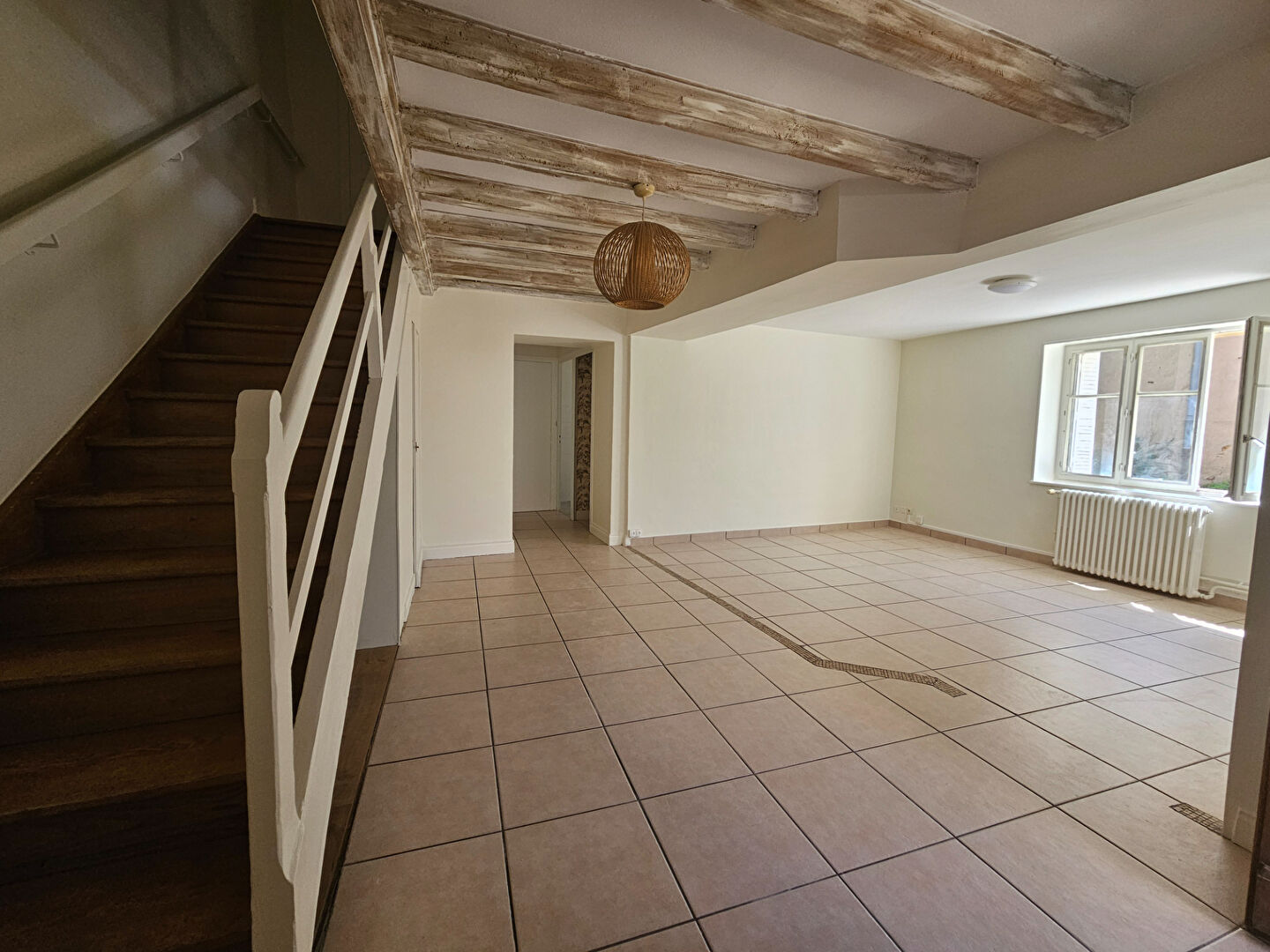 Maison CHASSELAY 4 Pièces 100 m² – Grand terrain