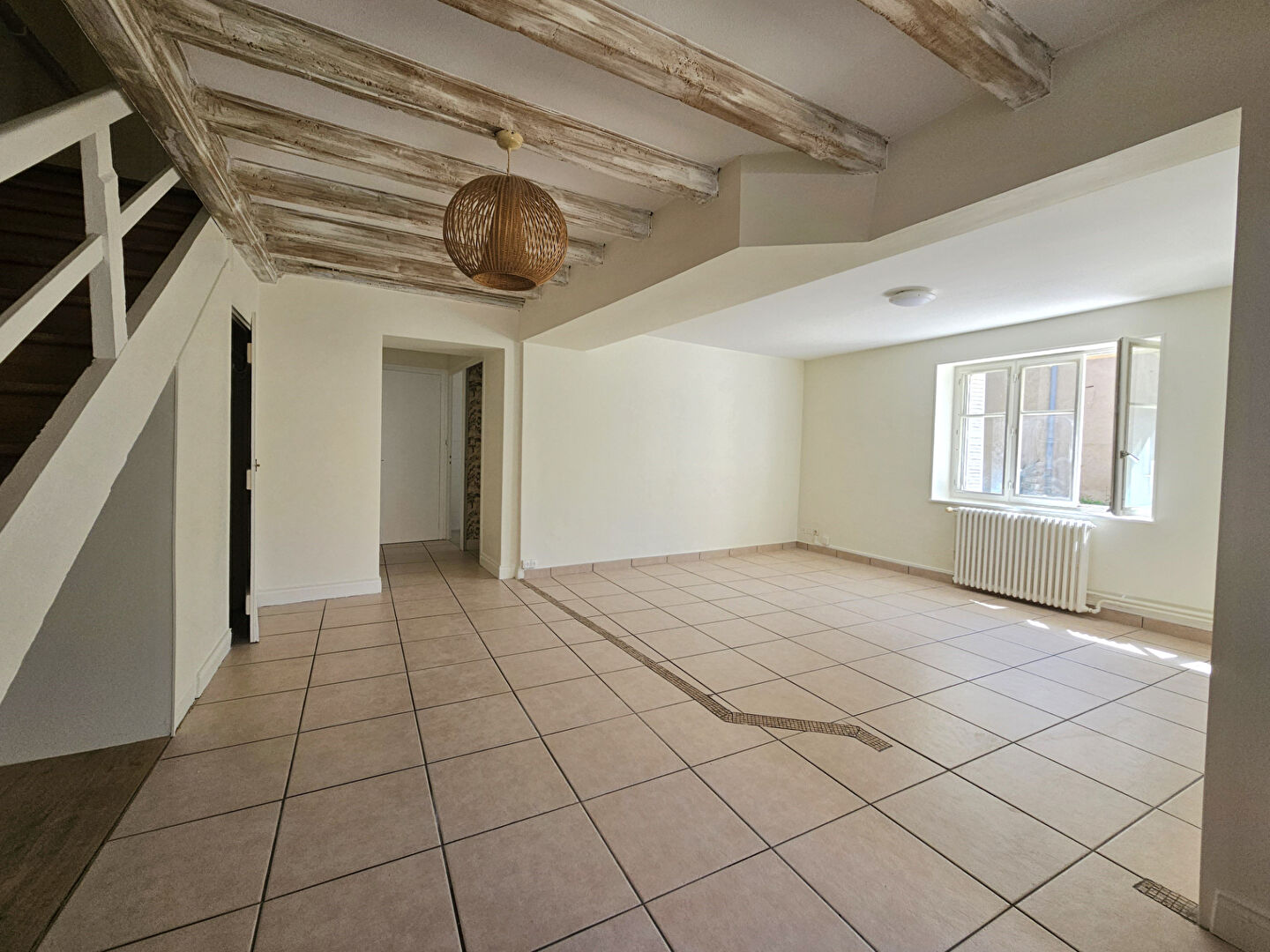 Maison CHASSELAY 4 Pièces 100 m² – Grand terrain