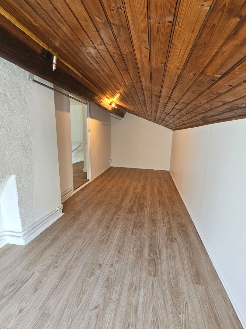 Maison CHASSELAY 4 Pièces 100 m² – Grand terrain