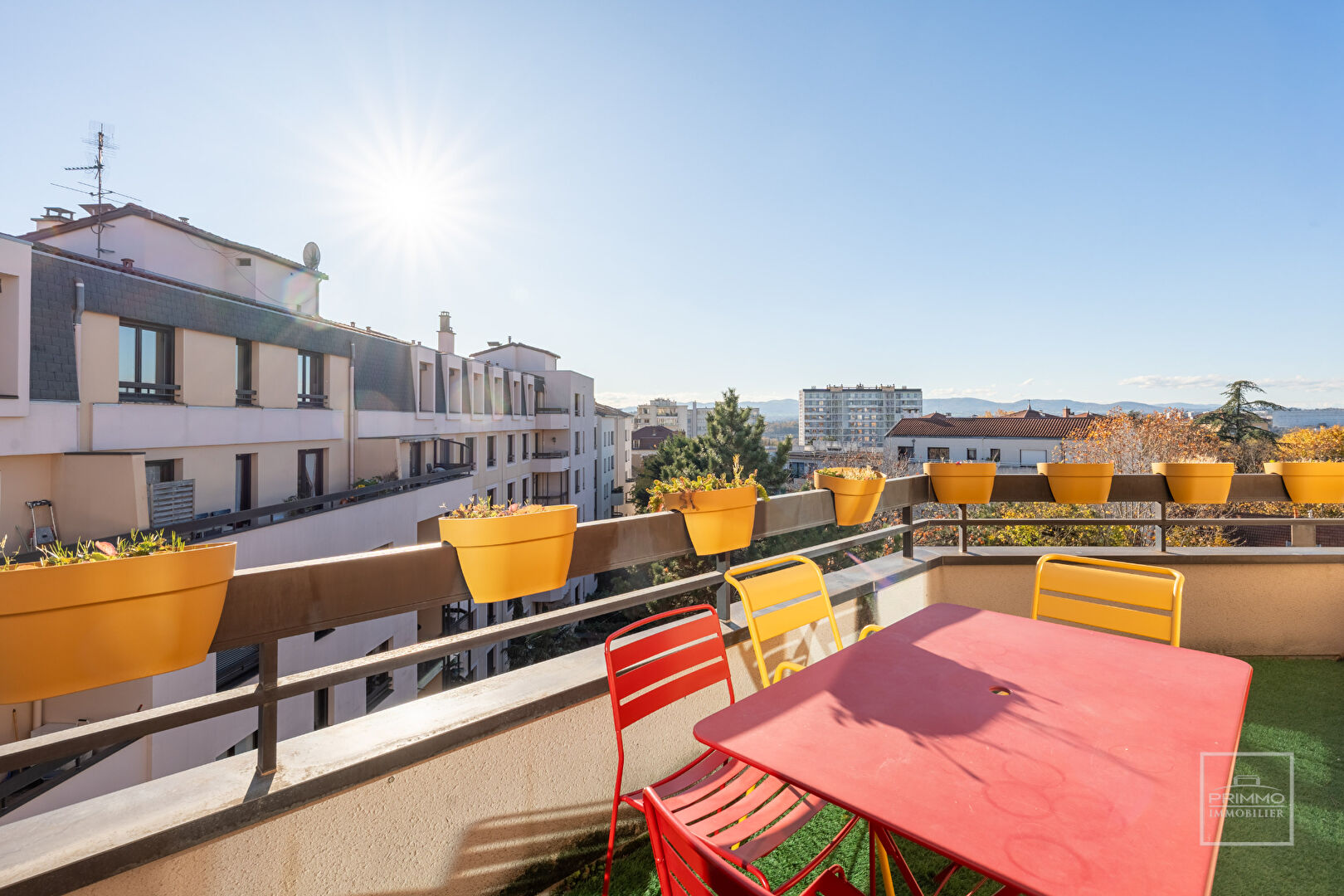 LYON 4ème Croix-Rousse, en dernier étage, Appartement 6 pièces de 196m² avec vue