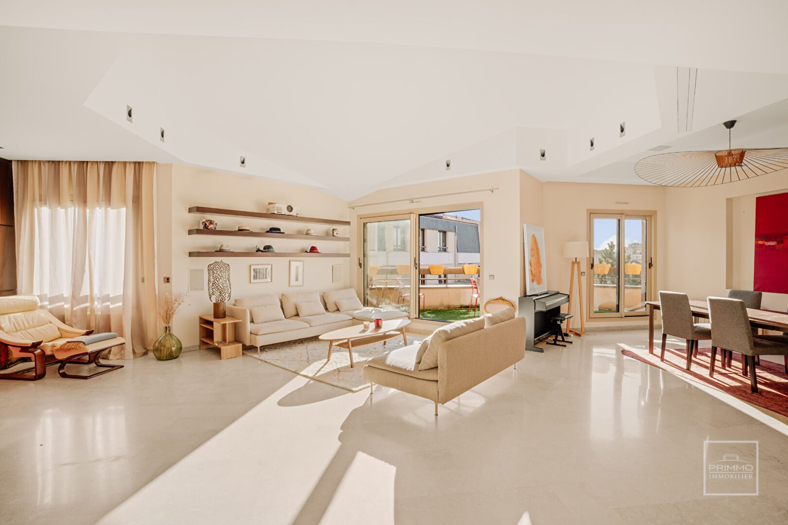 LYON 4ème Croix-Rousse, en dernier étage, Appartement 6 pièces de 196m² avec vue