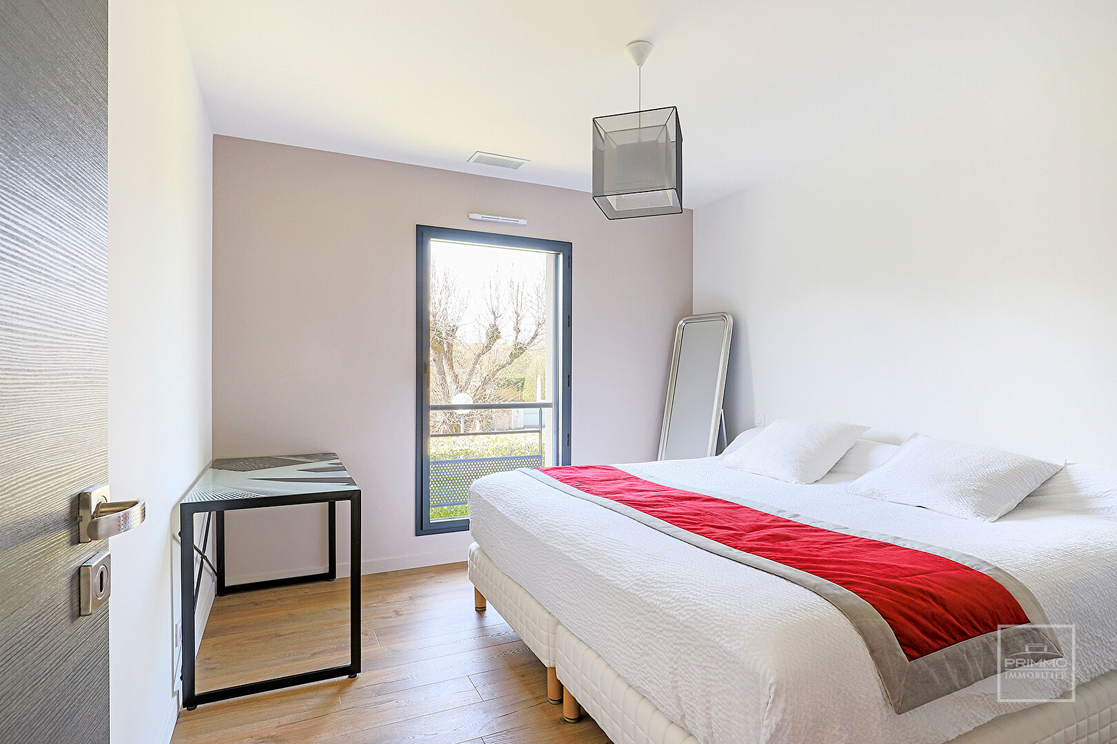 SAINT CYR AU MONT D’OR, belle Maison contemporaine de 151m² habitables sur 635m² de terrain