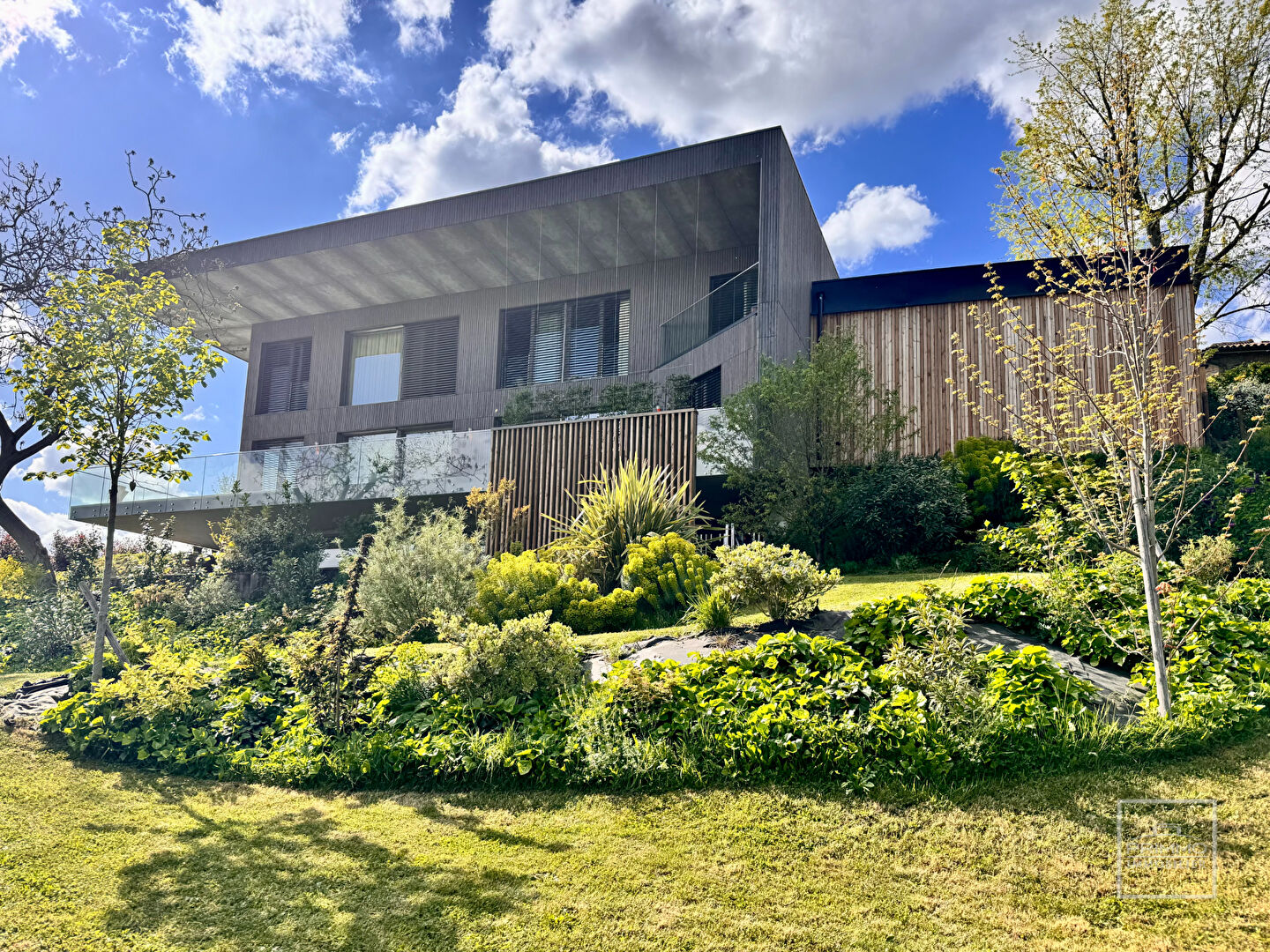 SAINT DIDIER AU MONT D’OR, proche du Village, Maison contemporaine de 2019  DPE A