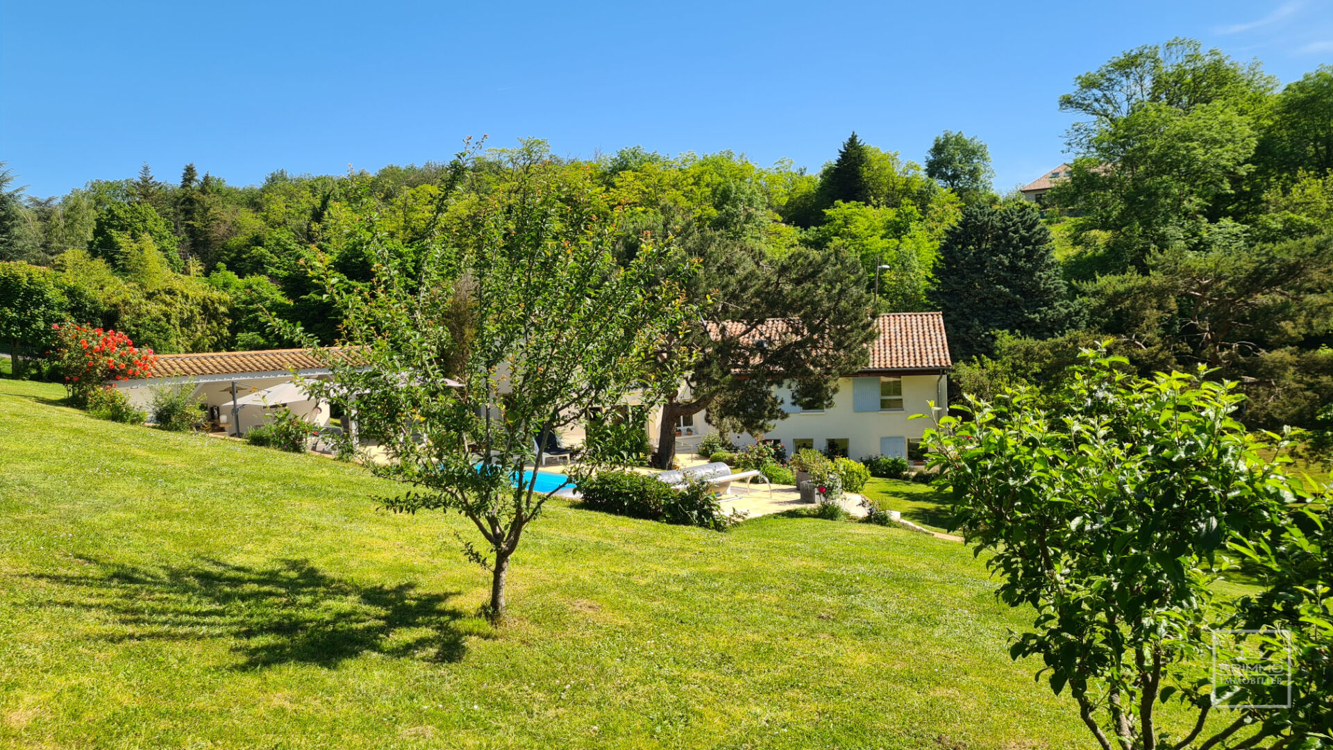 Saint Cyr , Maison de 295m²  sur un magnifique terrain de 4365m²