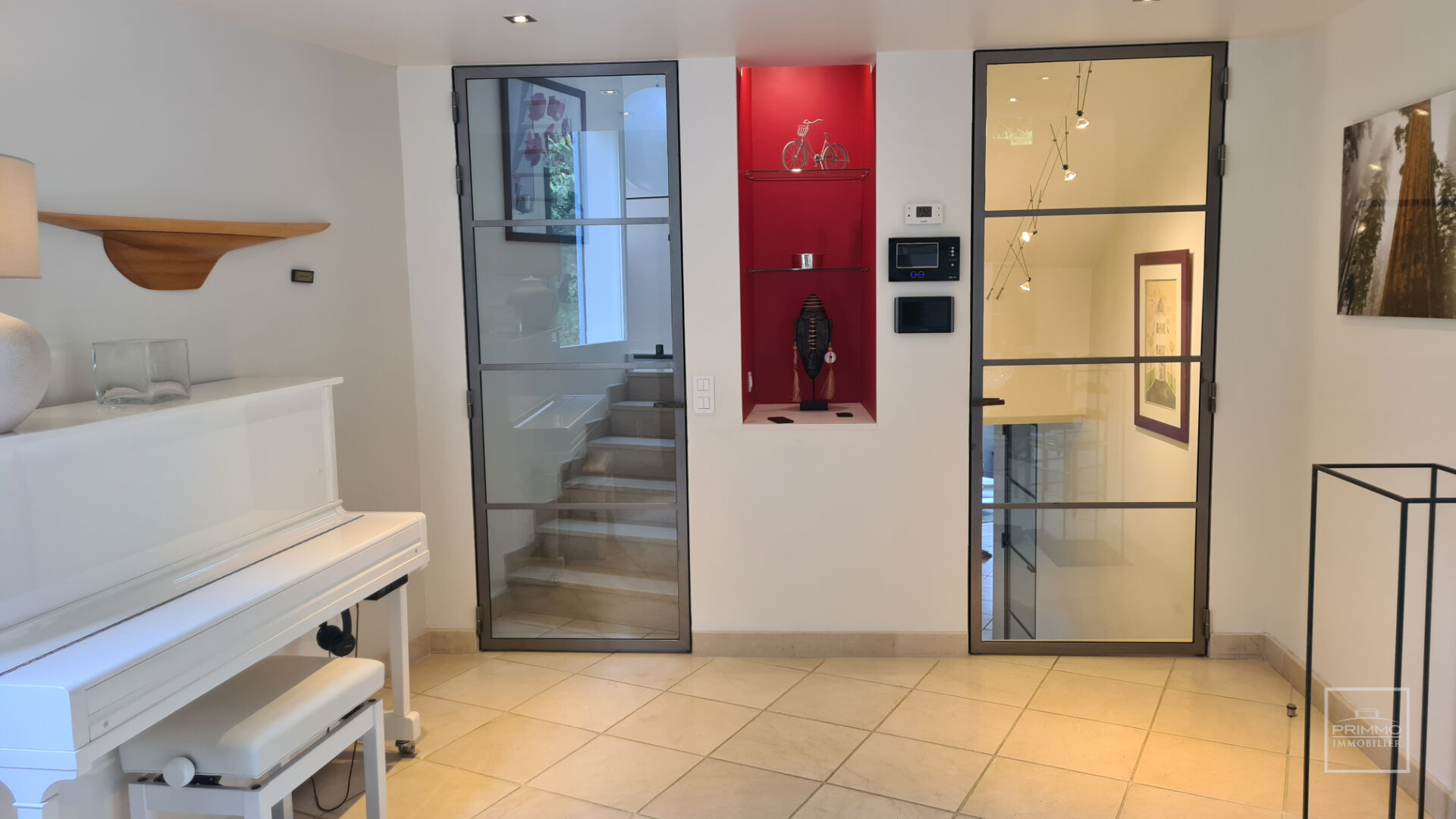 Saint Cyr , Maison de 295m²  sur un magnifique terrain de 4365m²