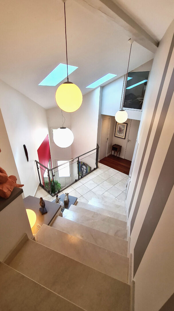 Saint Cyr , Maison de 295m²  sur un magnifique terrain de 4365m²
