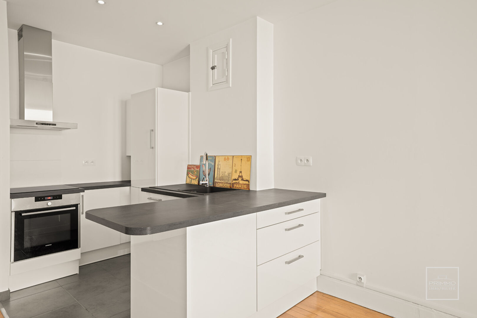 LYON 6, DERNIER ETAGE, 47.46m² Prox PUVIS DE CHAVANNE