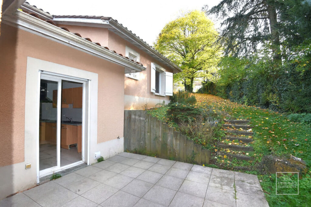 Limonest  au coeur du village – 159 m²  habitables