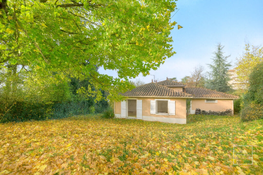 Limonest  au coeur du village – 159 m²  habitables