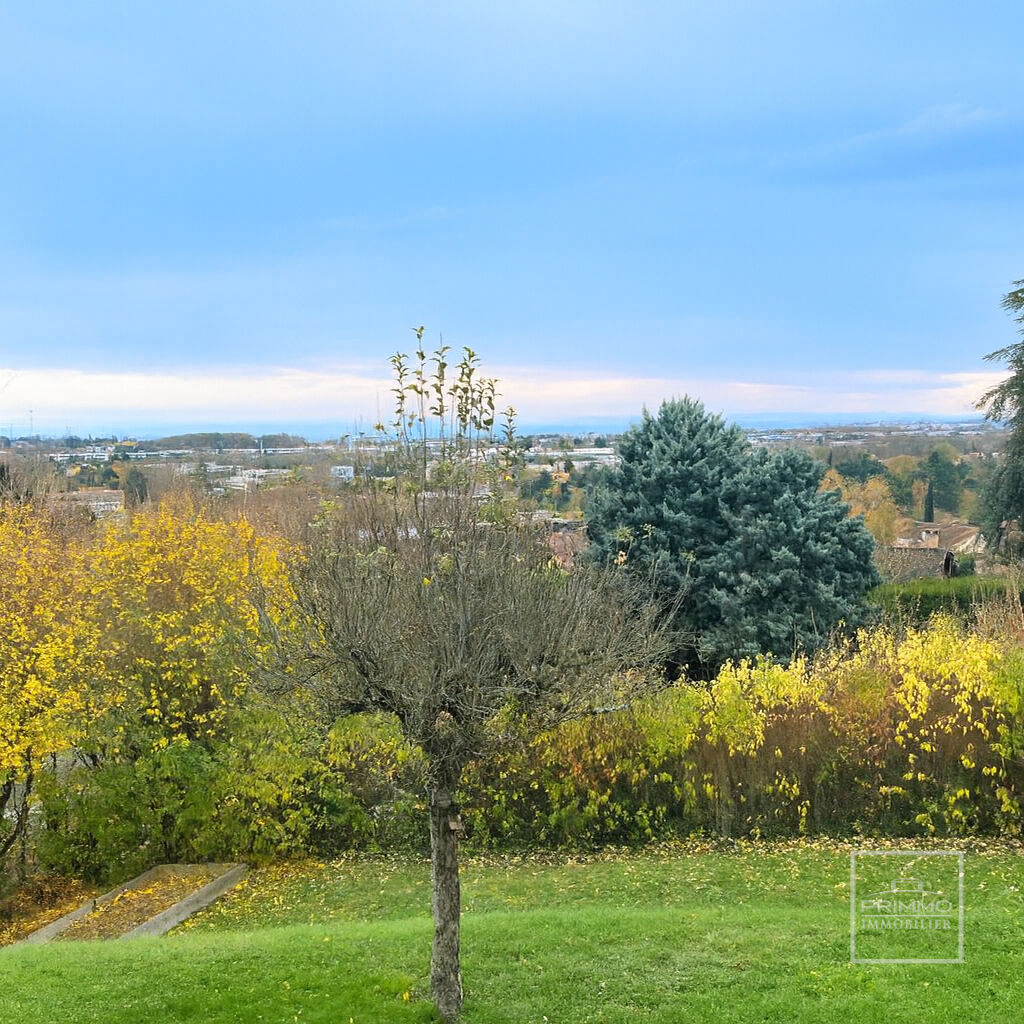 Dardilly  maison 135m² – avec vue dégagée – proche commerces et services