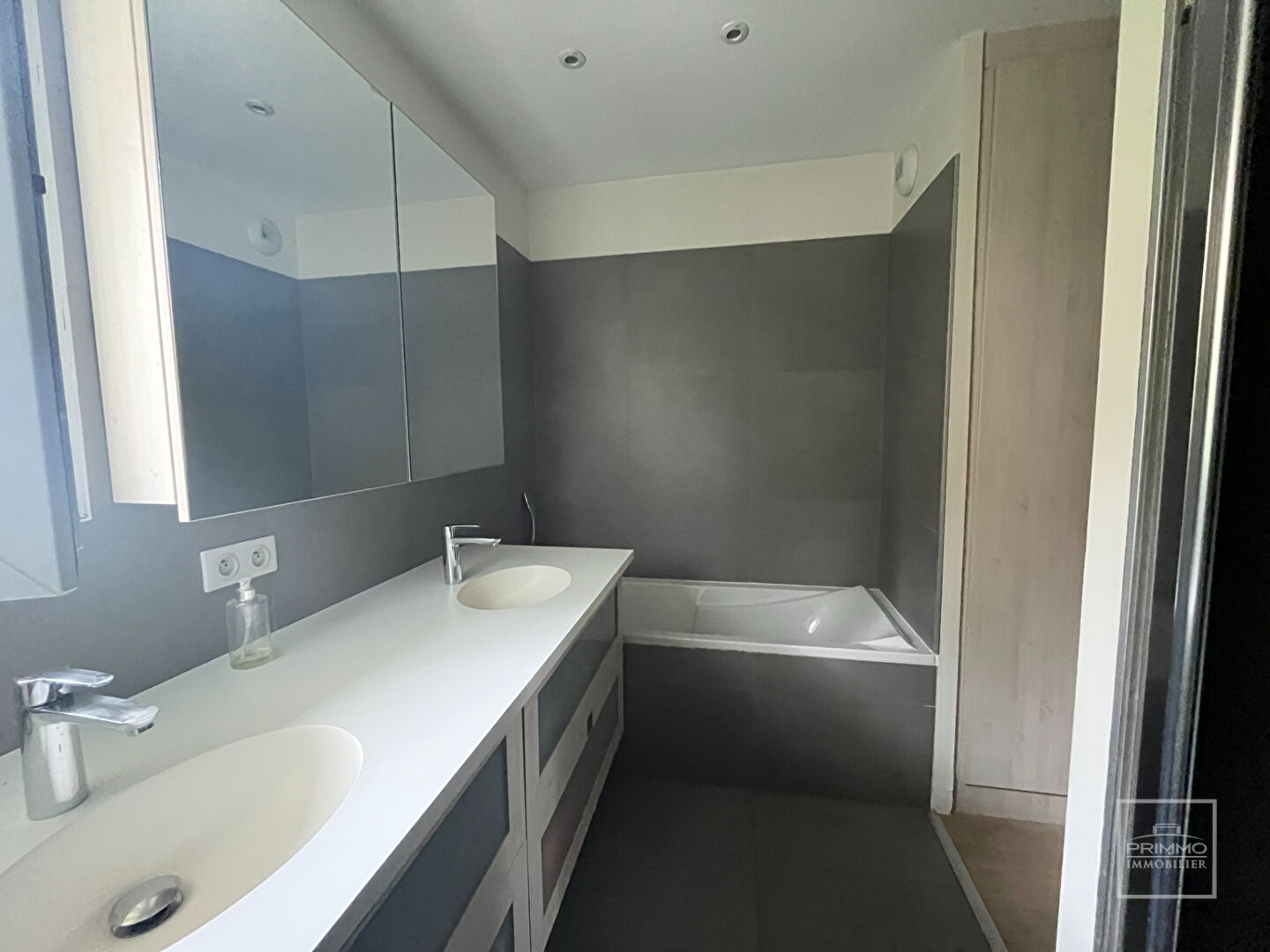 Dardilly  maison 135m² – avec vue dégagée – proche commerces et services