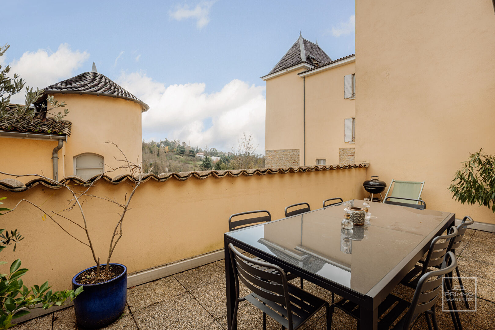 LIMONEST – COEUR VILLAGE,  88m², DUPLEX, TERRASSE & PARKING