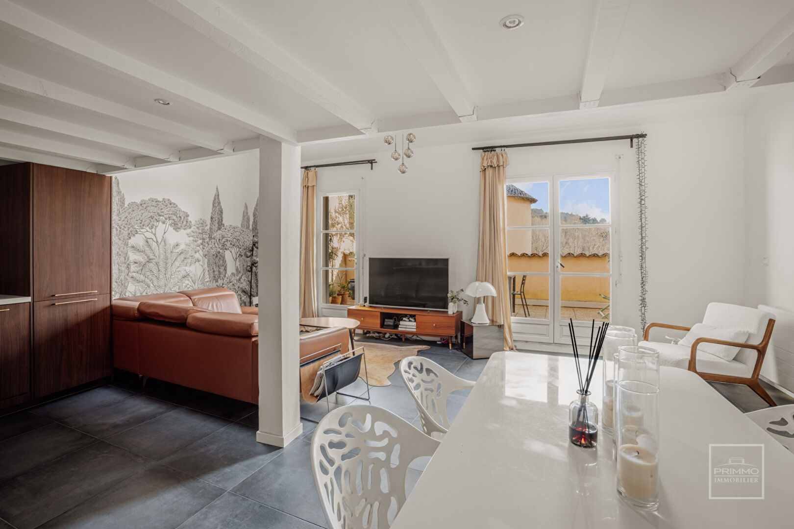 LIMONEST – COEUR VILLAGE,  88m², DUPLEX, TERRASSE & PARKING