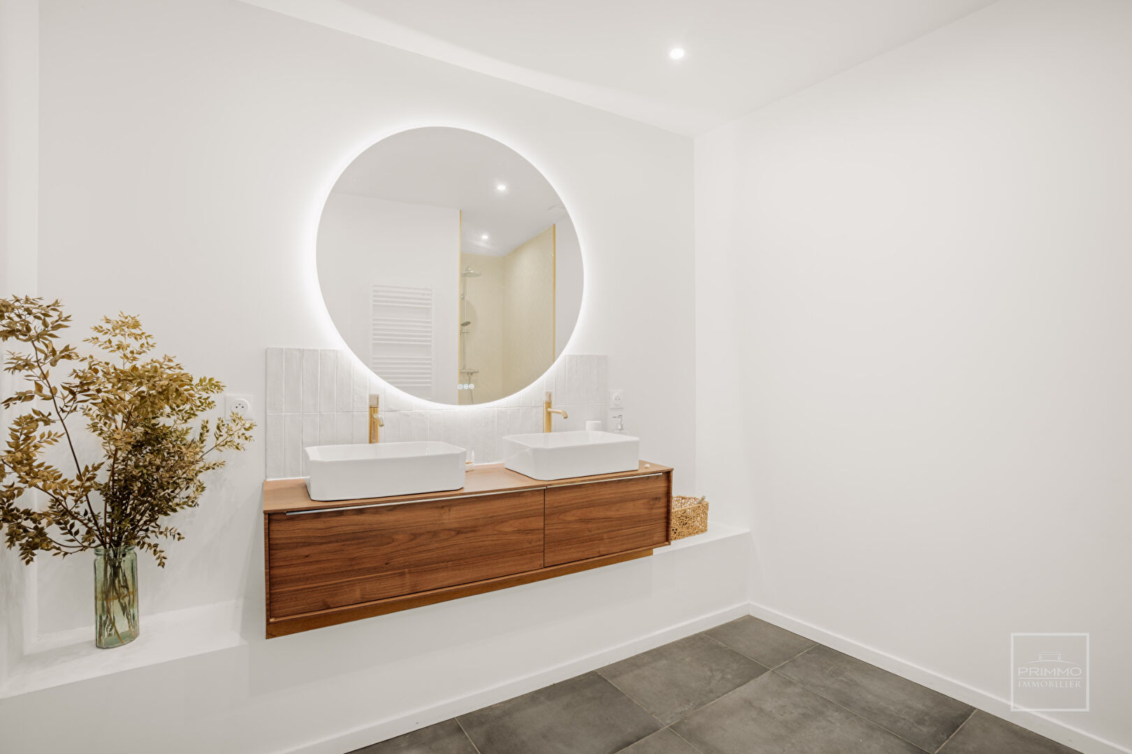 LIMONEST – COEUR VILLAGE,  88m², DUPLEX, TERRASSE & PARKING