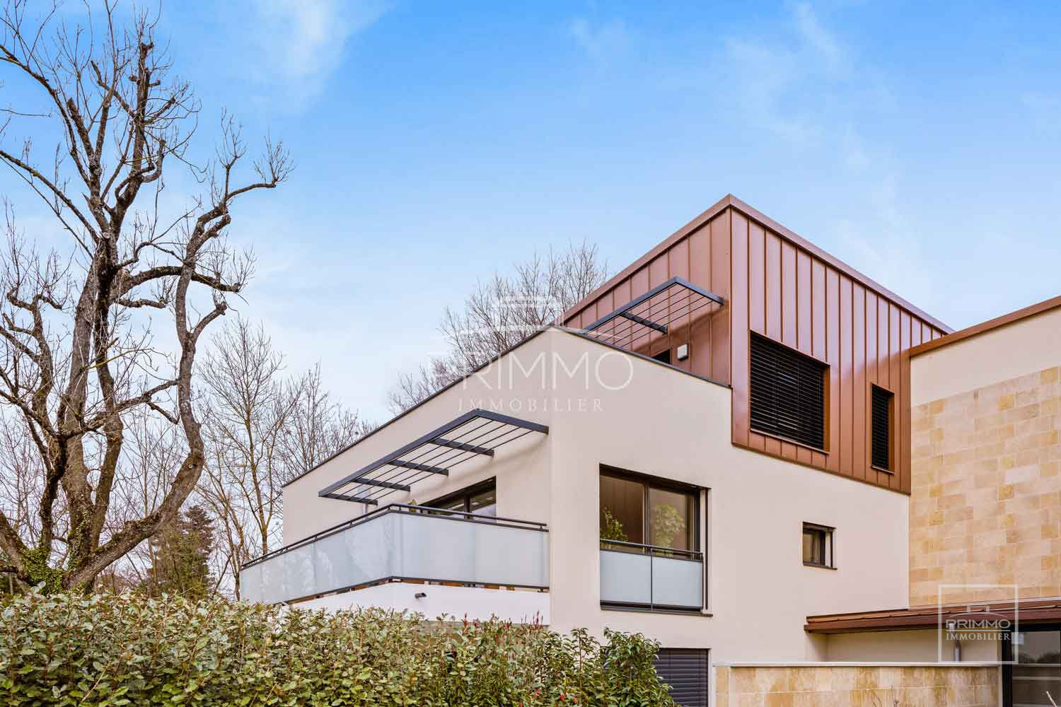 Saint Cyr au Mont d’Or, Appartement  T4 de 107m²,  en dernier étage avec terrasse