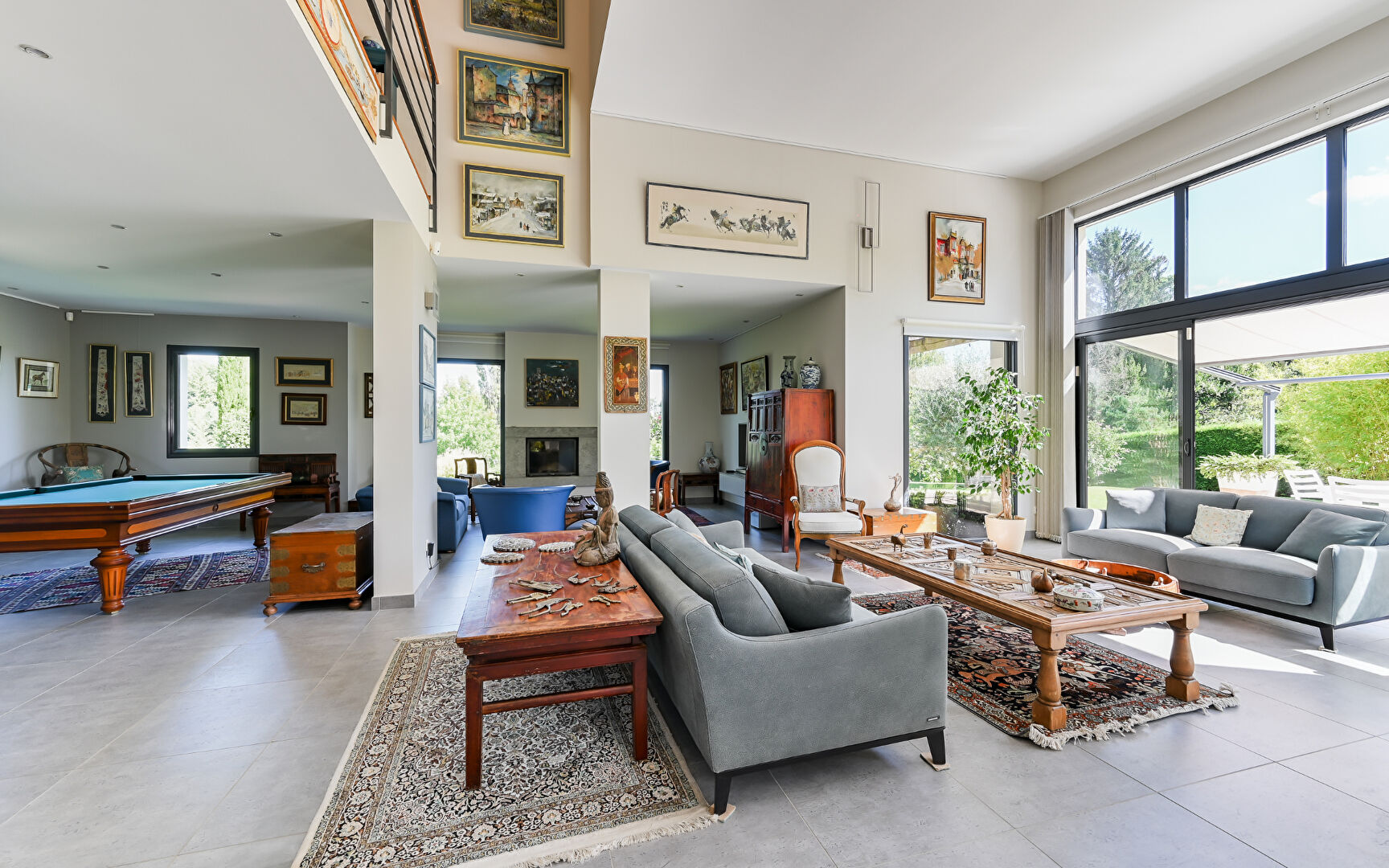 SAINT CYR AU MONT D’OR, Maison familiale de 261m²  sur un magnifique terrain paysager de 3000m²