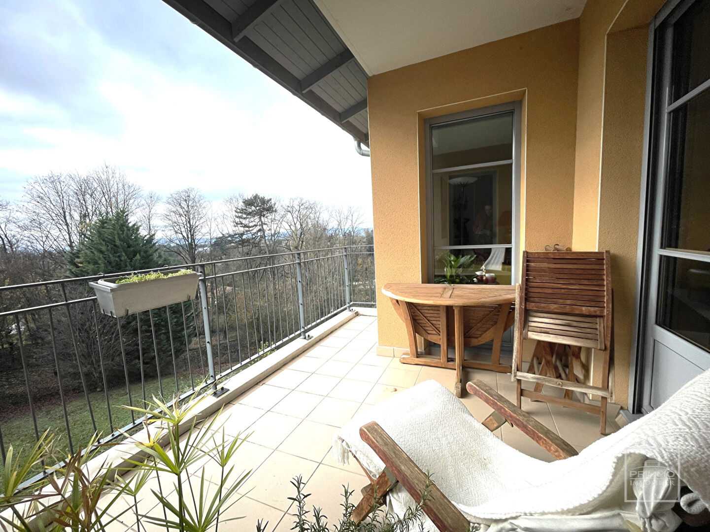 SAINT DIDIER AU MONT D’OR, Appartement T5 de 104.58 m² sans vis à vis avec garage double