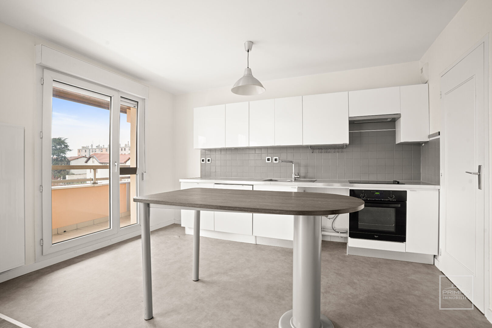 SATHONAY CAMP, DERNIER ETAGE, 84.06m² AVEC TERRASSE