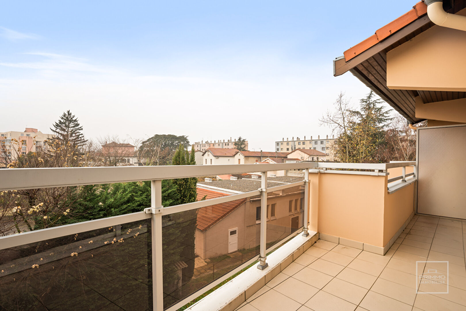 SATHONAY CAMP, DERNIER ETAGE, 84.06m² AVEC TERRASSE