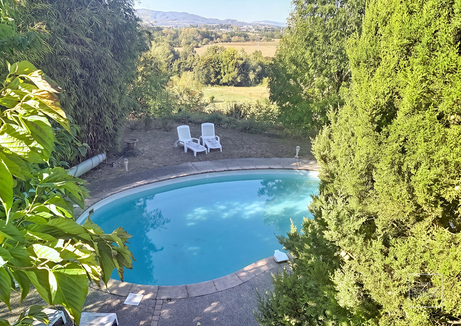 DARDILLY, Maison de 219m² sur 1465m² de terrain avec vue sur les Monts du Lyonnais