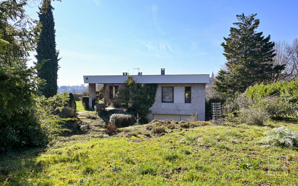 Saint Didier au Mont D&rsquo;Or, Maison d&rsquo;Architecte de 207m² sur 2700m² de terrain avec vue