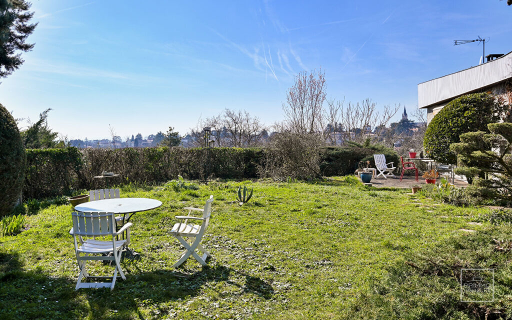 Saint Didier au Mont D&rsquo;Or, Maison d&rsquo;Architecte de 207m² sur 2700m² de terrain avec vue