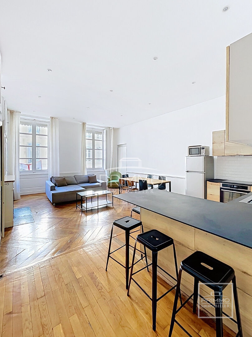 LYON 2E – AINAY – APPARTEMENT 81,25 M² – CHARME DE L&rsquo;ANCIEN – RÉNOVATION DE QUALITÉ – PARKING