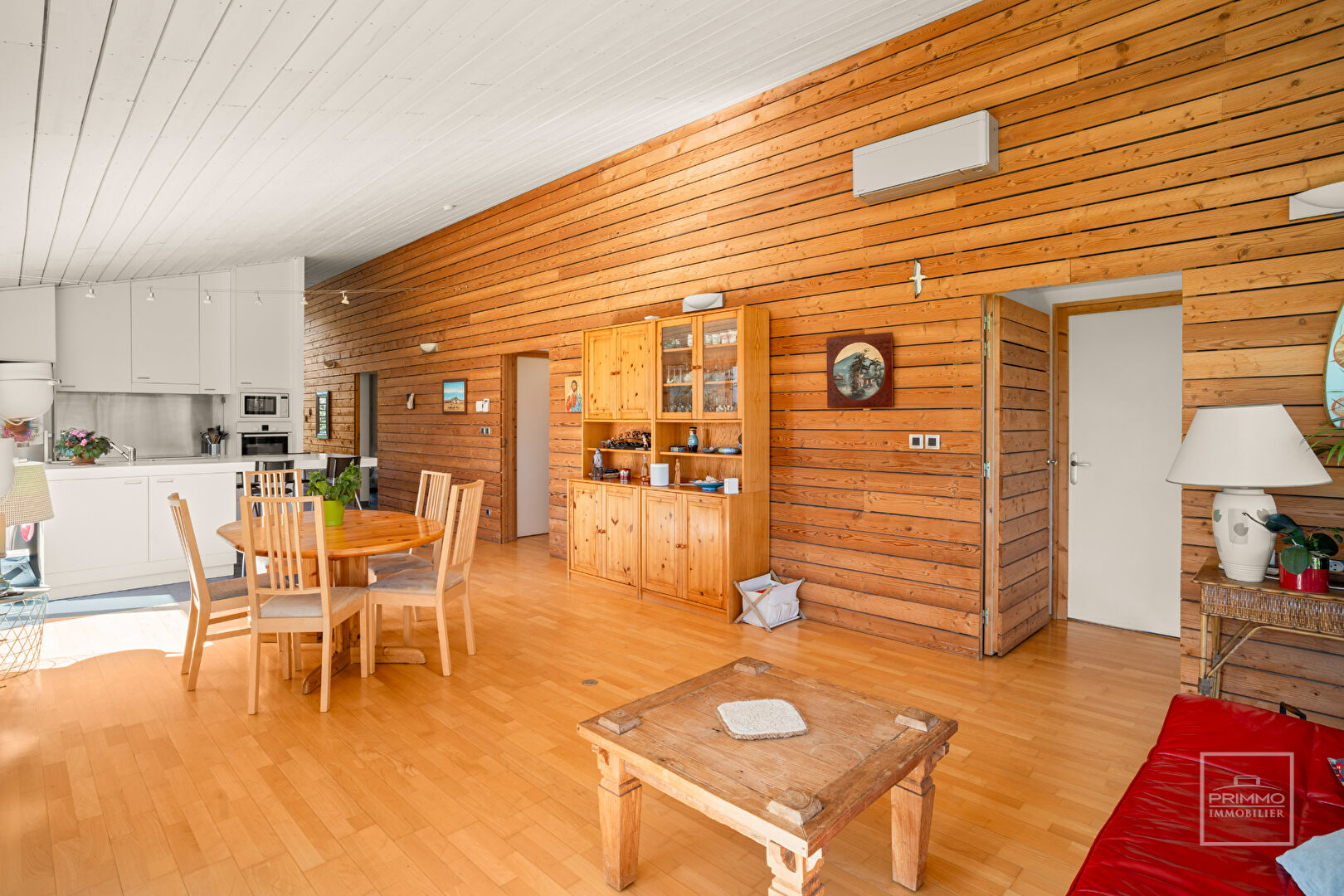 MONTANAY – Maison PLAIN PIED 5 chambres , jardin de 1153 m²