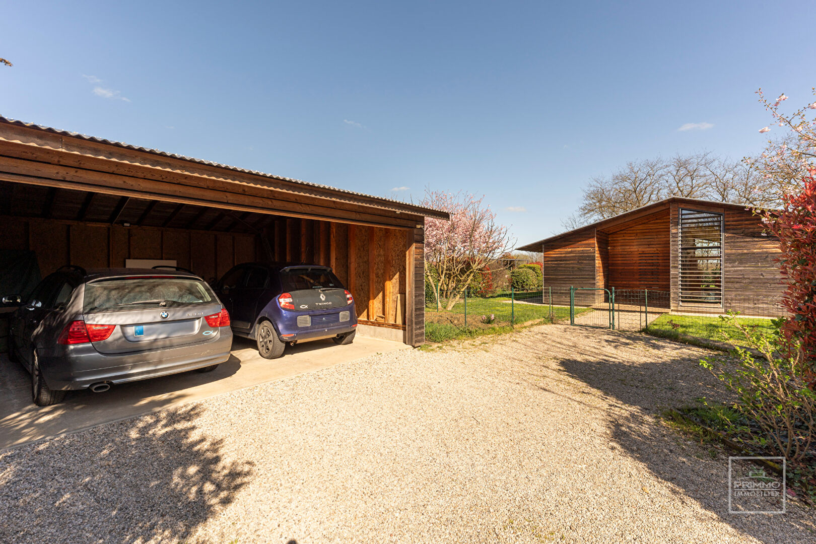 MONTANAY – Maison PLAIN PIED 5 chambres , jardin de 1153 m²