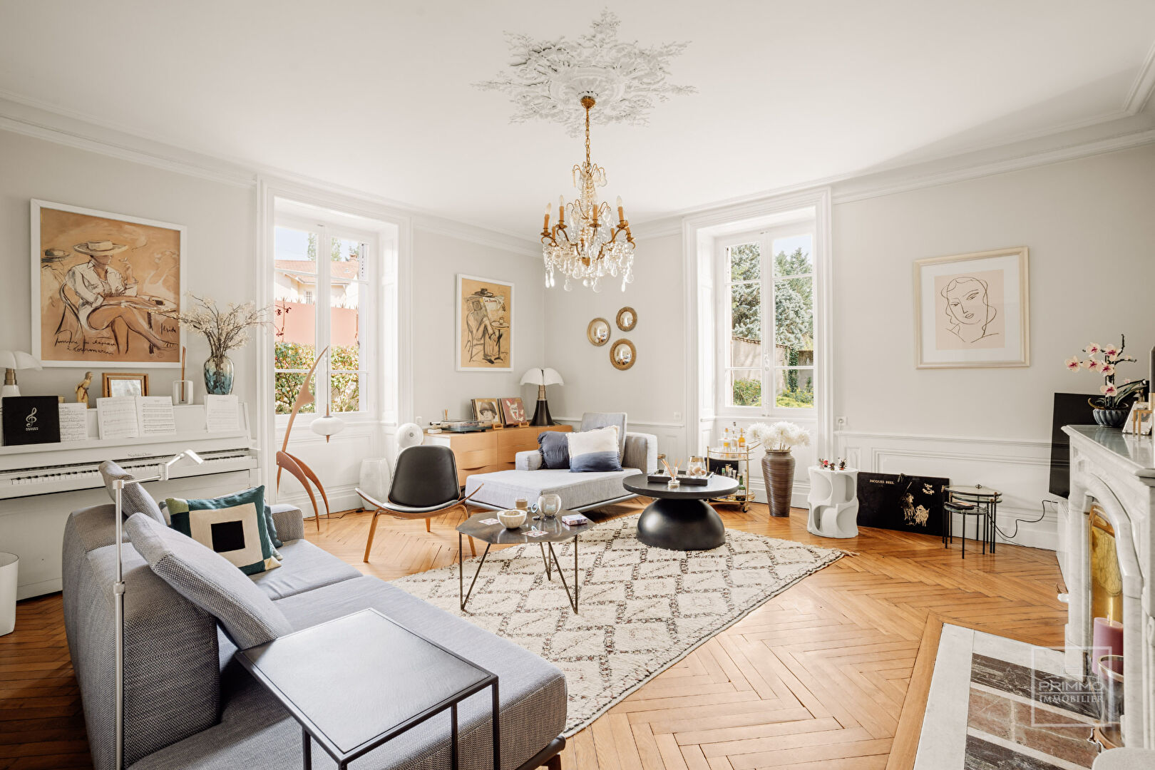 NEUVILLE SUR SAONE – 137m² DE CHARME, JARDIN 1385m² & PARKING