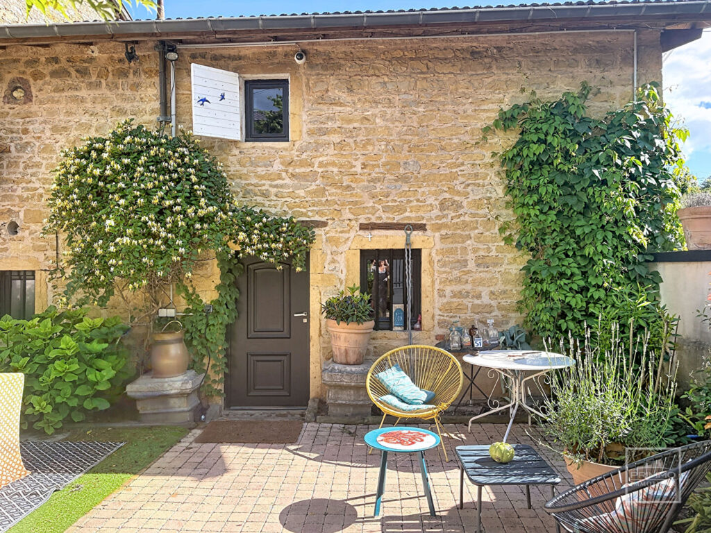 SAINT DIDIER AU MONT D’OR, Maison en pierre du XIXè rénovée en 2021 d’environ 130m².