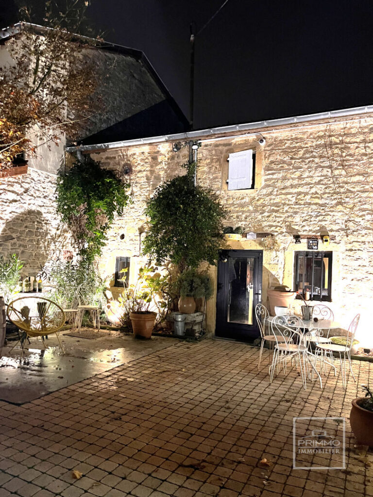 SAINT DIDIER AU MONT D’OR, Maison en pierre du XIXè rénovée en 2021 d’environ 130m².