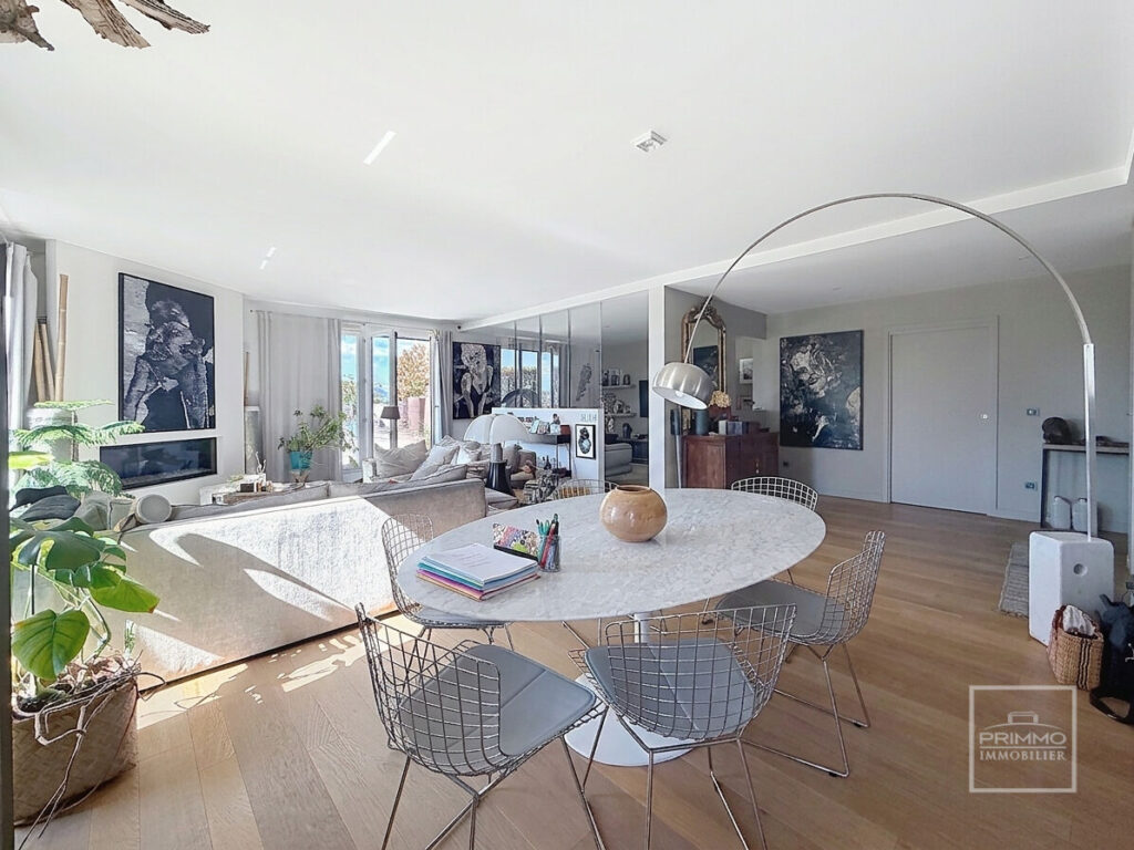 Saint Didier Au Mont D’Or, Appartement grand standing, terrasse panoramique de 116m²